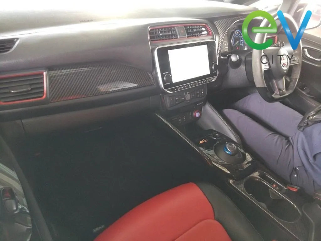 2021 Nissan LEAF X 40kWh NISMO With Pro Pilot & 360 Camera — photo 6