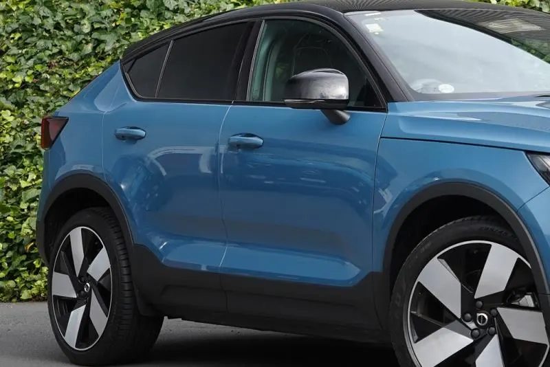 2022 Volvo C40 Recharge Ultime Twin AWD — photo 6