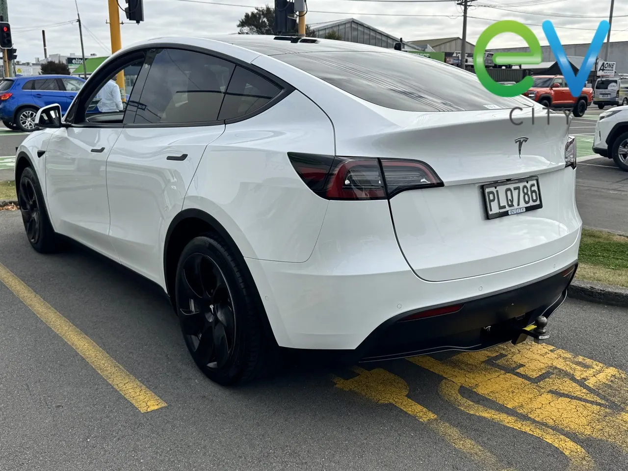 2022 Tesla Model Y Rear Wheel Drive (60kWh), photo 6
