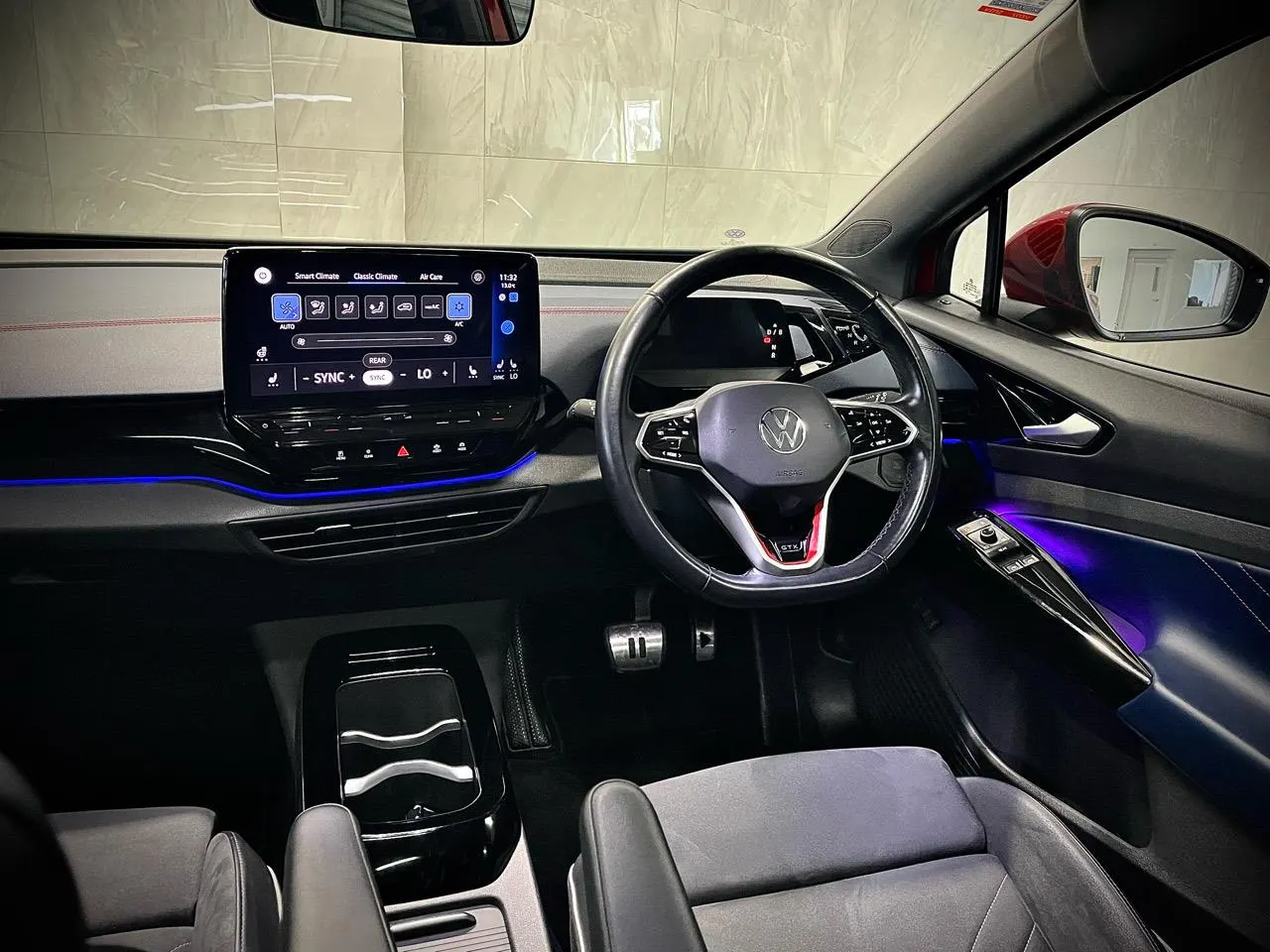 2022 Volkswagen ID.4 GTX 4WD — photo 16