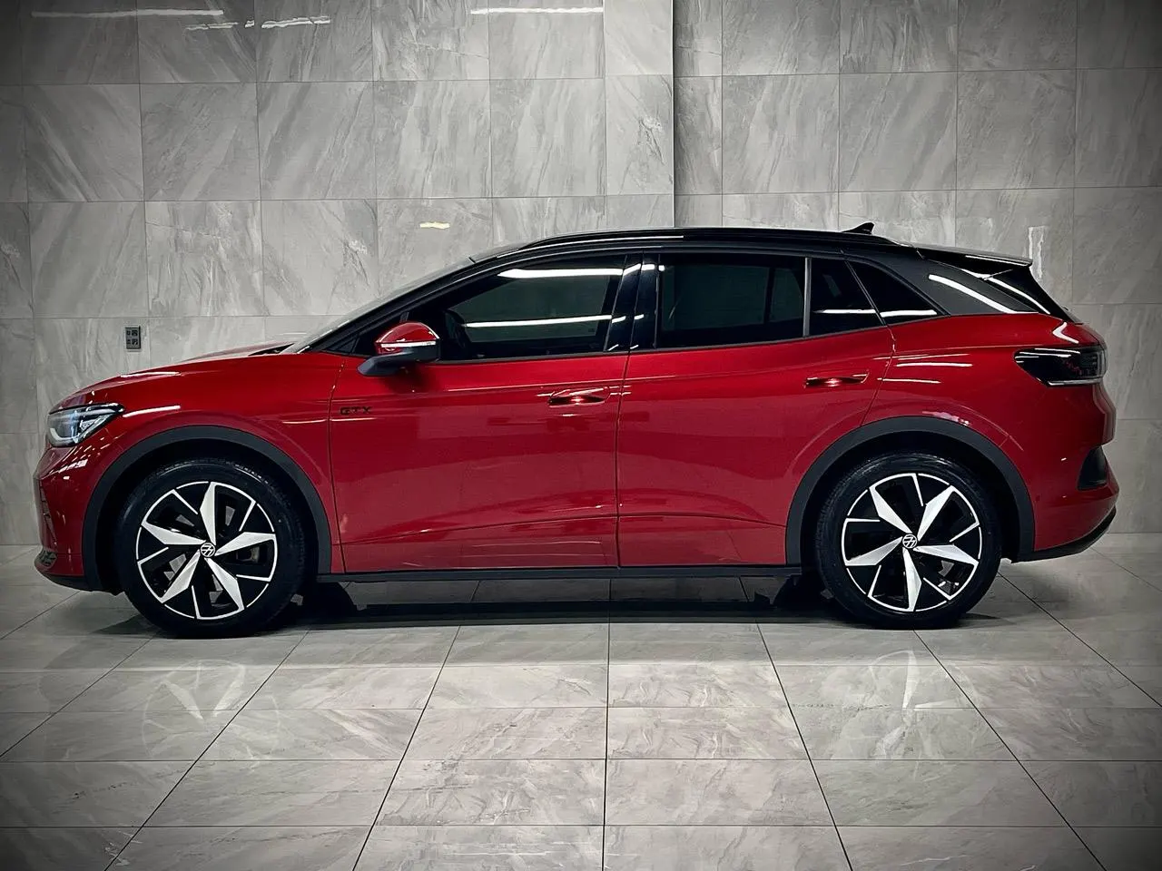 2022 Volkswagen ID.4 GTX 4WD — photo 5