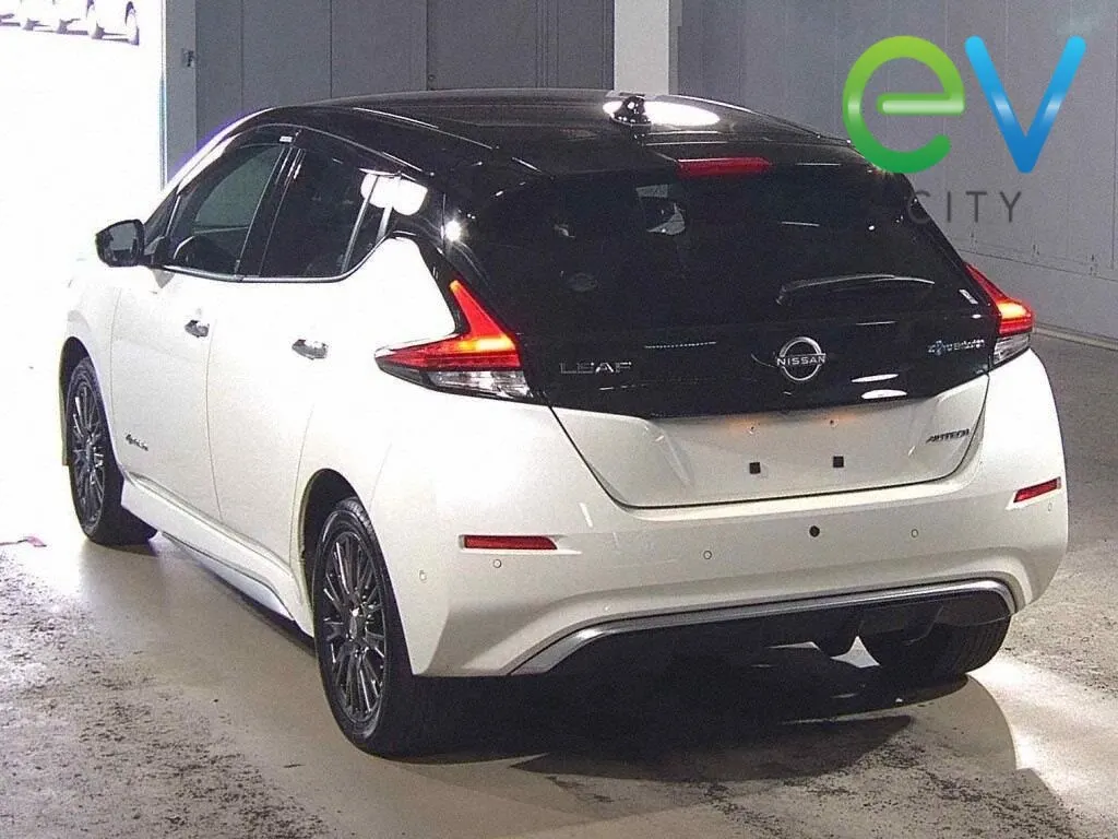 2021 Nissan Leaf e+ Autech (62kWh) — photo 3