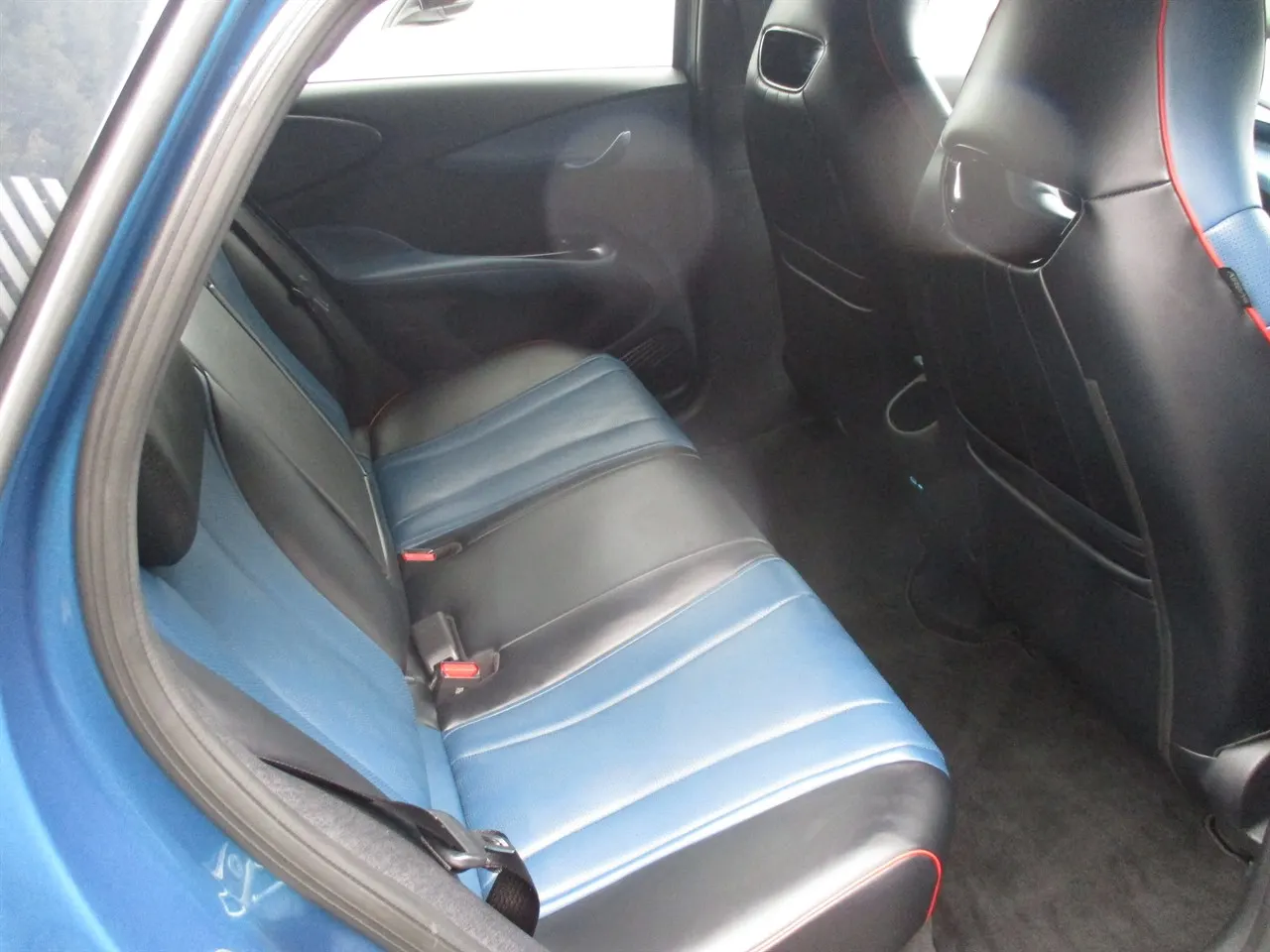 2024 BYD Dolphin Premium Extended Range (60kWh) — photo 7