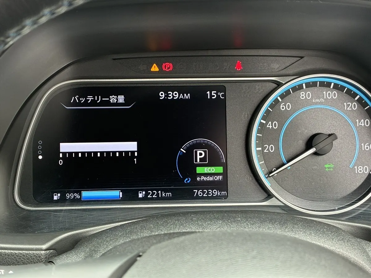 2017 Nissan Leaf G (40kWh) — photo 7