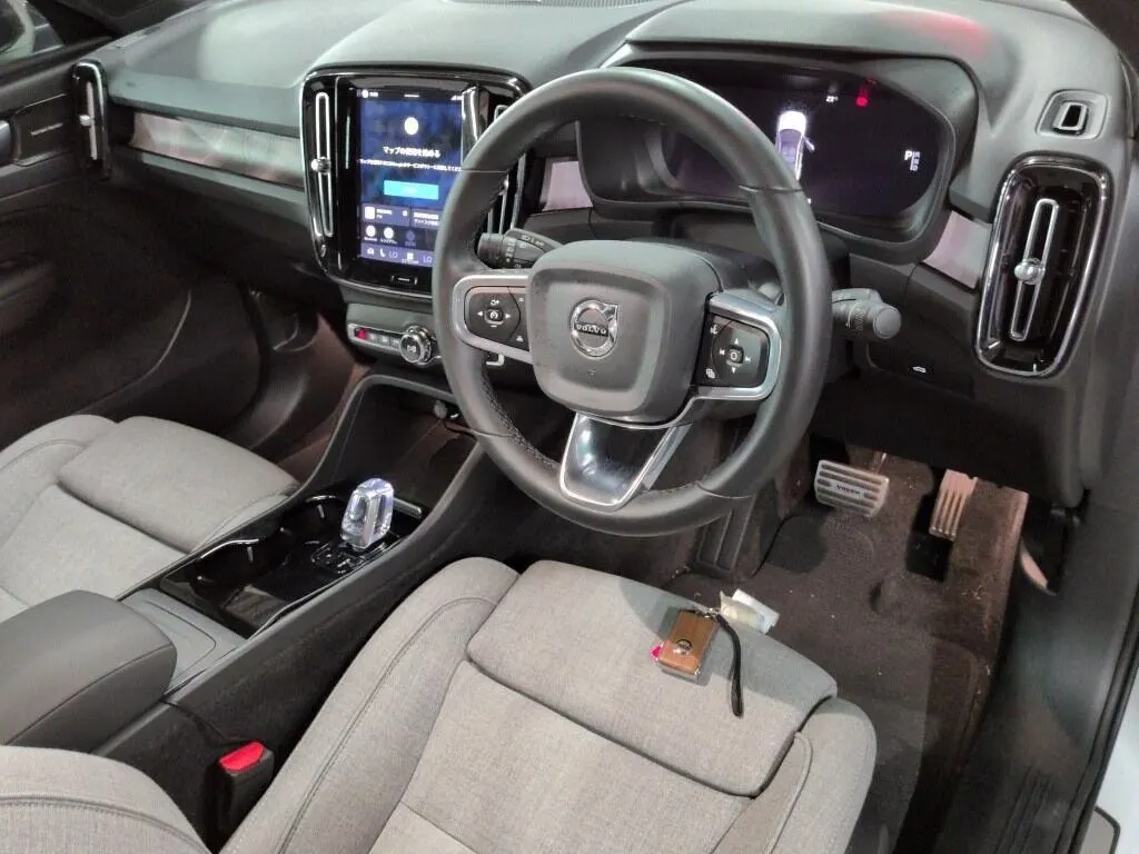 2023 Volvo C40 Recharge Ultimate Twin Motor — photo 7
