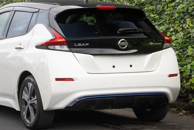 2018 Nissan Leaf 40G (40kWh) — photo 4