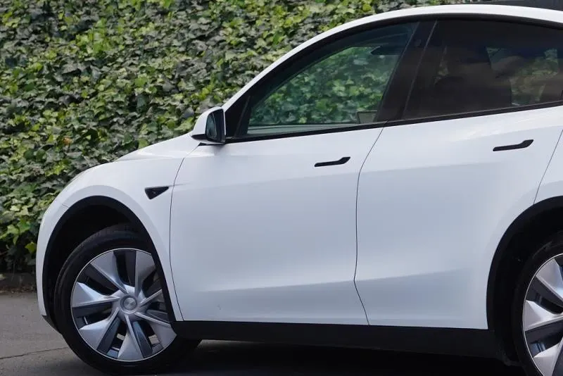 2022 Tesla Model Y RWD (60kWh), photo 6