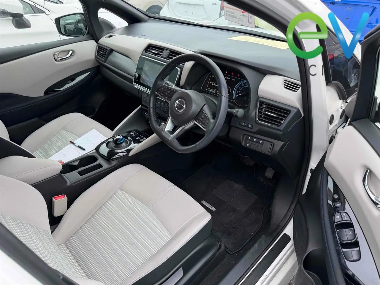 2020 Nissan Leaf e+ X (62kWh) — photo 11