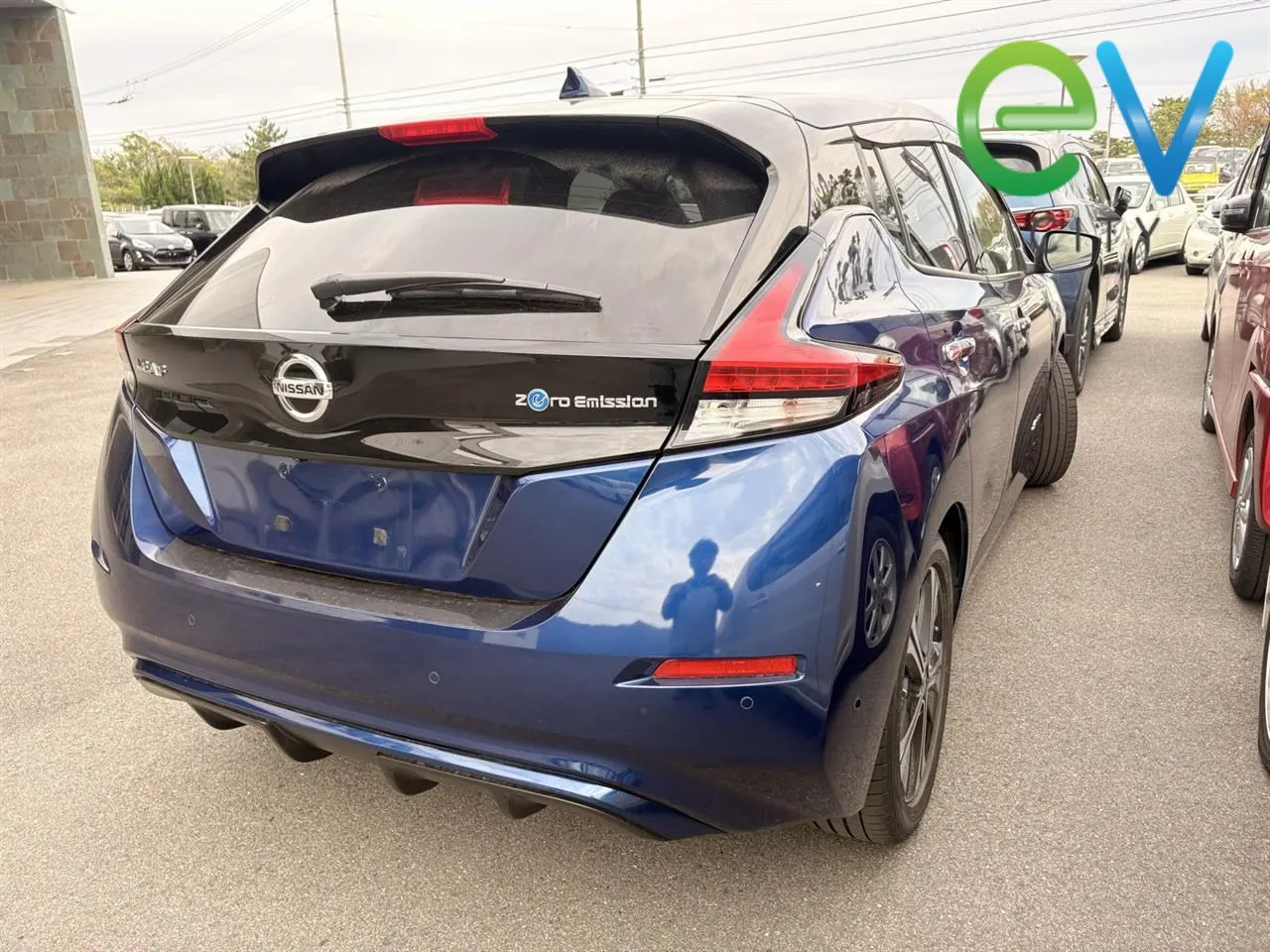 2017 Nissan Leaf G (40kWh) — photo 2