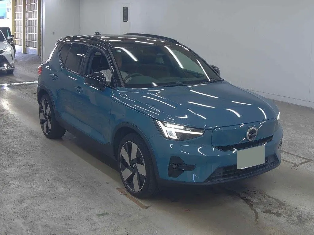 2022 Volvo XC40 Recharge Ultimate Twin Motor — photo 2