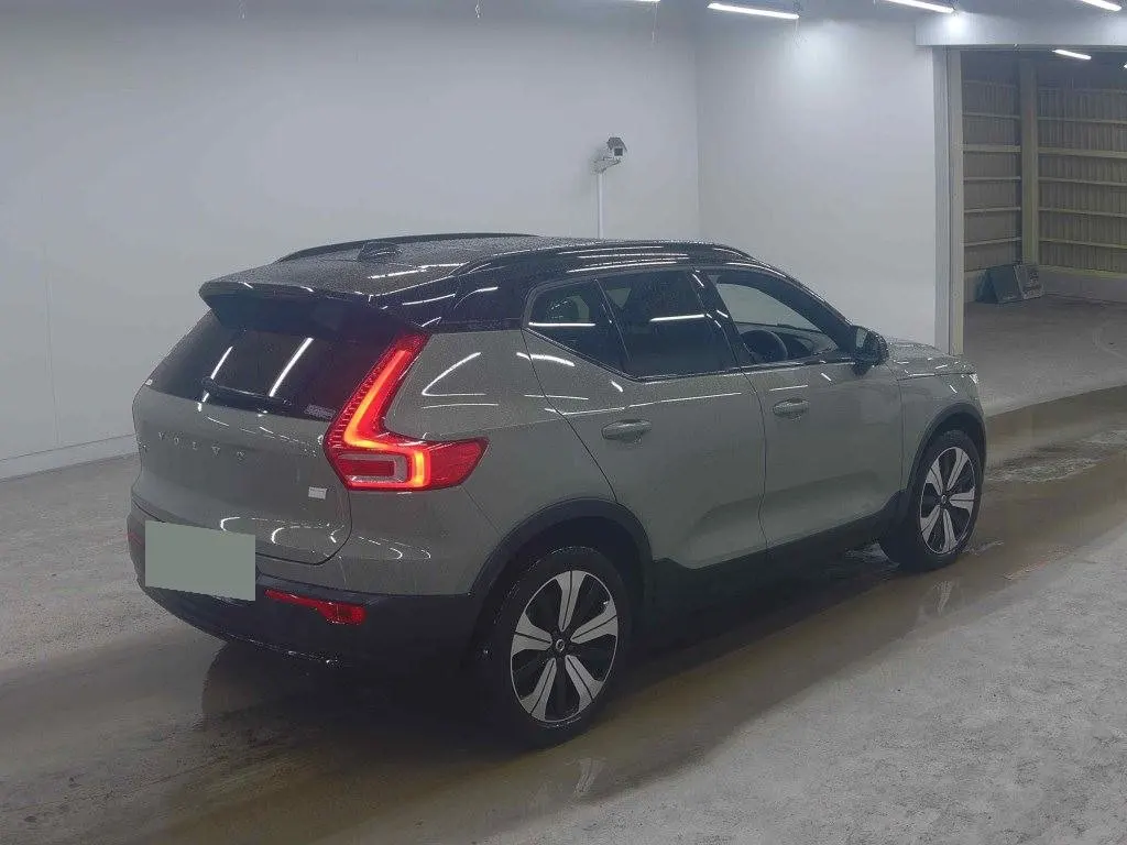 2023 Volvo XC40 Recharge Plus (BEV) — photo 8