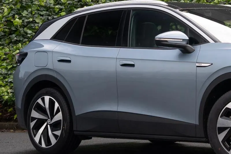 2023 Volkswagen ID.4 Pro Launch Edition (82kWh) — photo 7