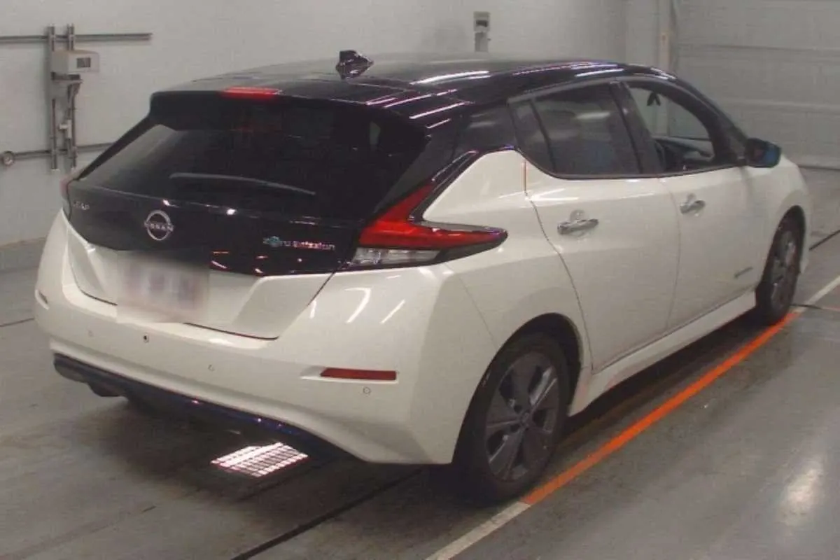 2021 Nissan Leaf e+ Urban Chrome (62kWh) — photo 3