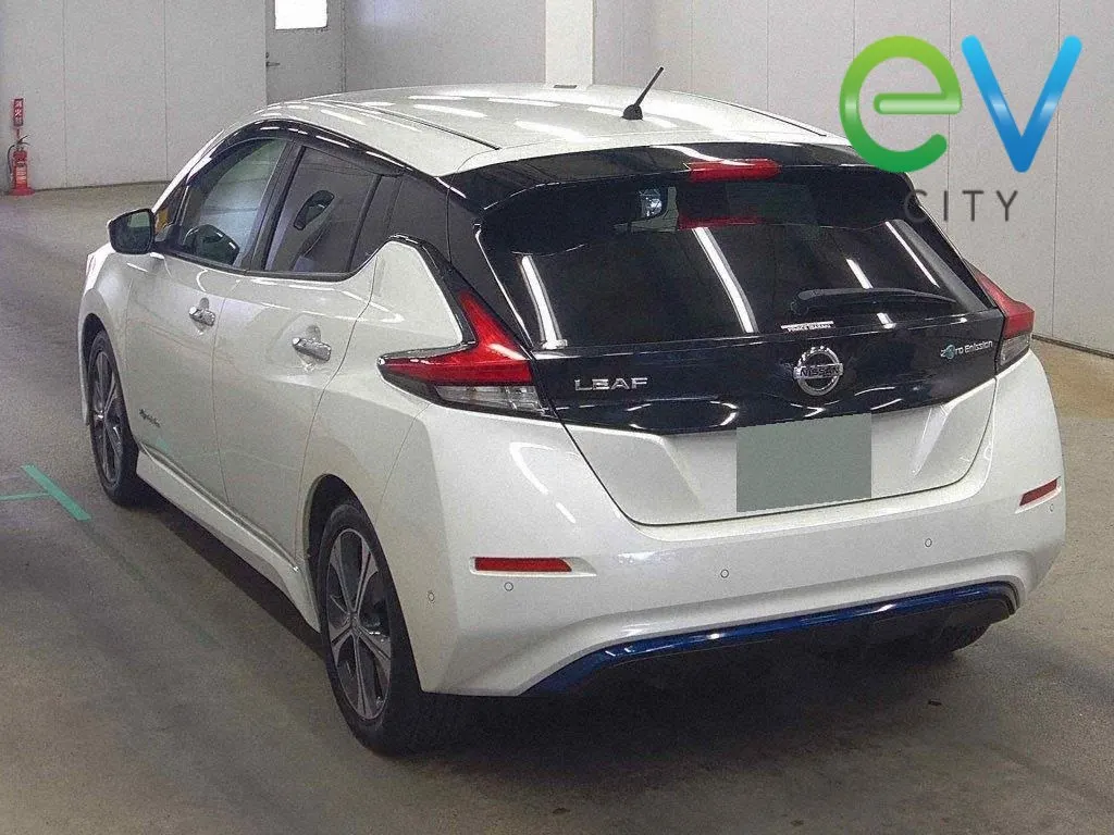 2018 Nissan Leaf G (40kWh) Pro Pilot, 360 Camera — photo 3