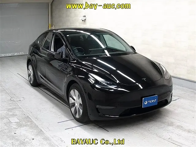 2023 Tesla Model Y Long Range Dual Motor (82kWh) — photo 3