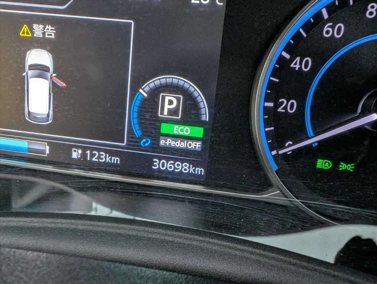 2022 Nissan Leaf X V Selection (40kWh), photo 7