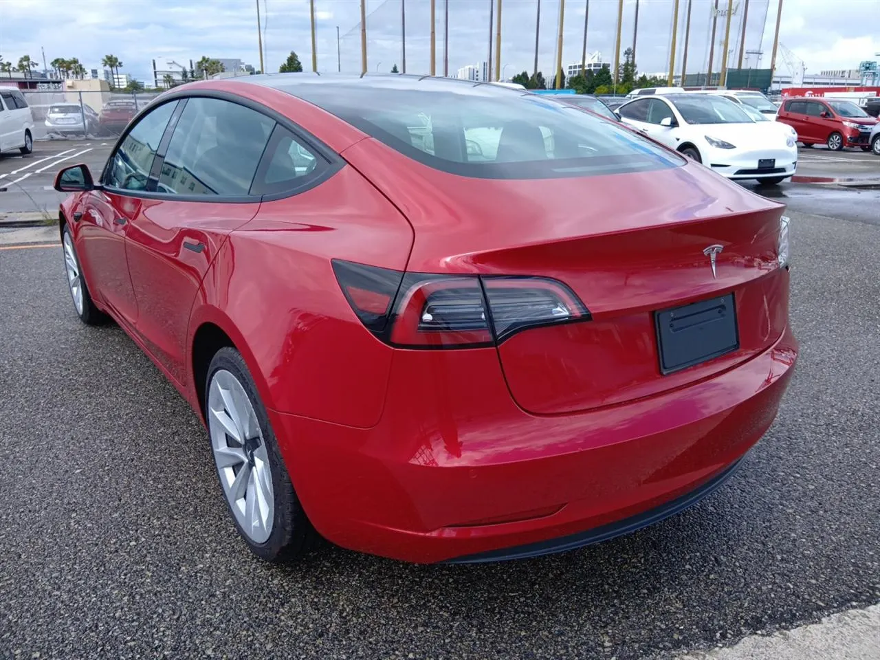 2022 Tesla Model 3 LR RWD (60kWh LFP) — photo 5