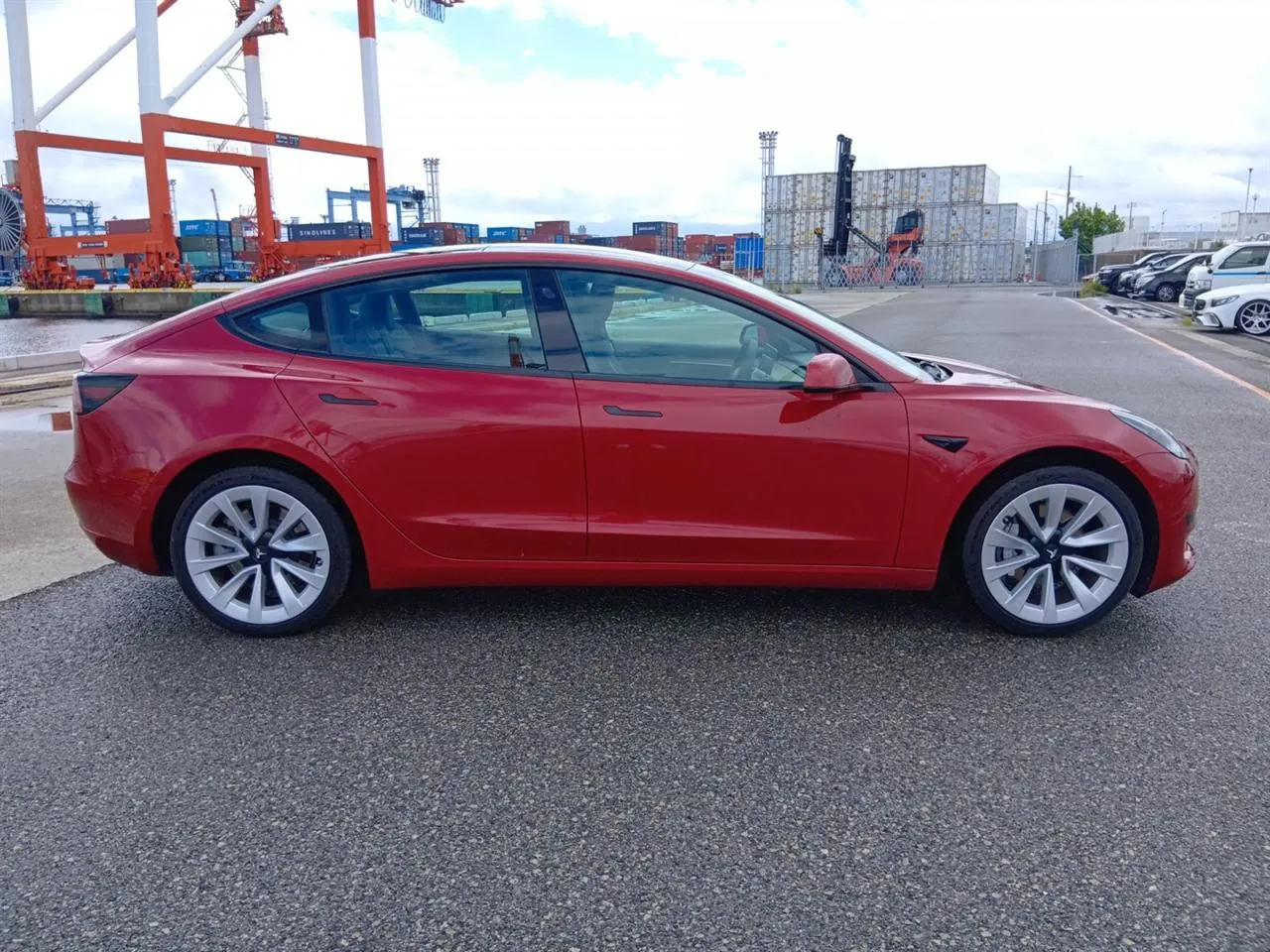 2022 Tesla Model 3 LR RWD (60kWh LFP) — photo 8