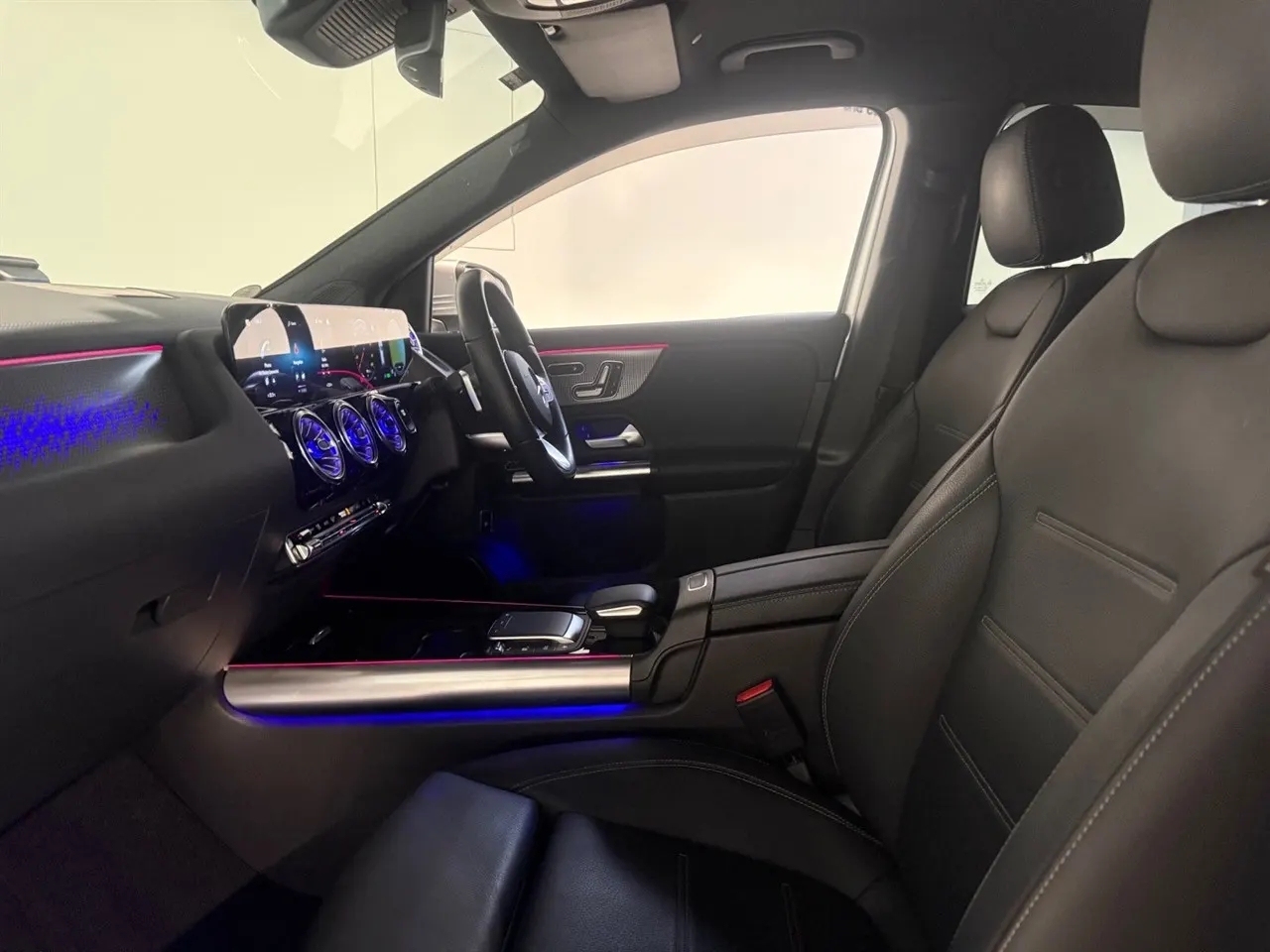 2021 Mercedes-Benz EQA 250 AMG Line Full Electric — photo 7