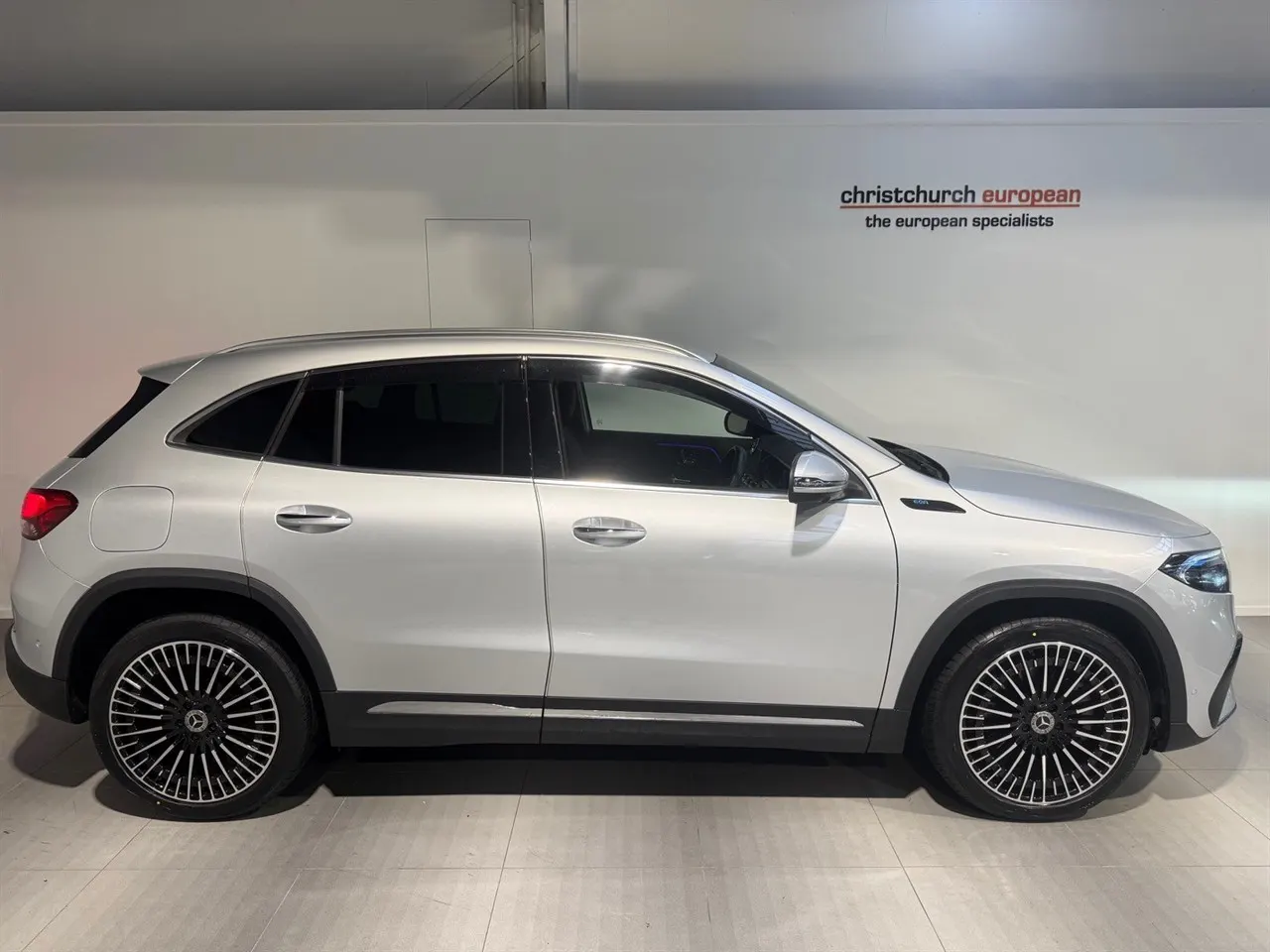 2021 Mercedes-Benz EQA 250 AMG Line Full Electric — photo 3