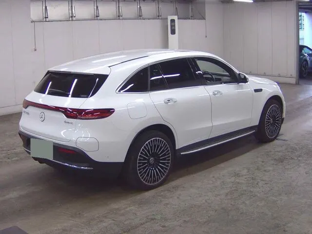 2022 Mercedes-Benz EQC 400 4Matic AMG Premium Line — photo 2