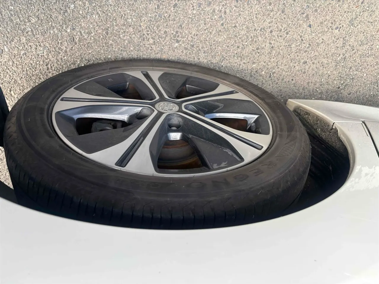2017 Nissan Leaf 40G SOH82.6% Pro Pilot — photo 5