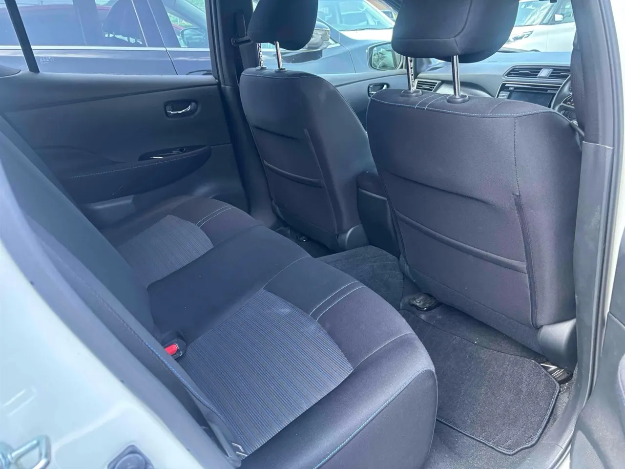 2017 Nissan Leaf 40G SOH82.6% Pro Pilot — photo 4
