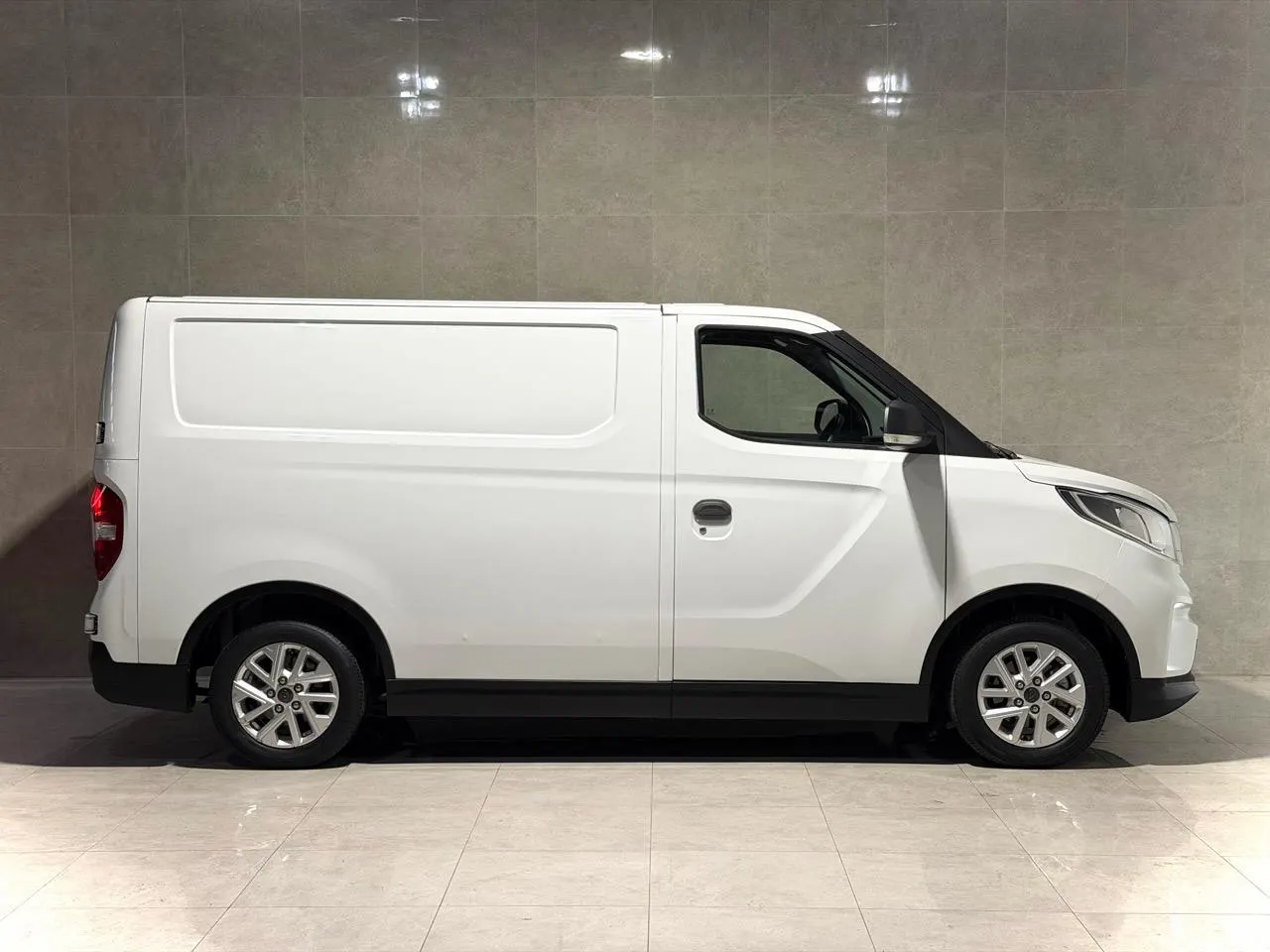 2022 LDV eDeliver 3 (50.23kWh) — photo 2