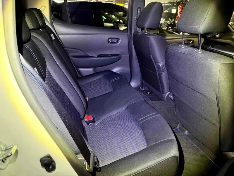 2021 Nissan Leaf e+ X (62kWh), photo 10