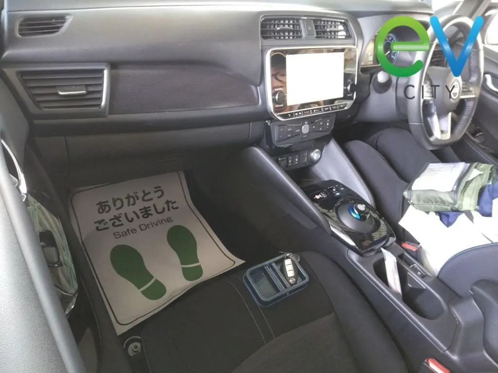 2023 Nissan Leaf X (40kWh) — photo 5