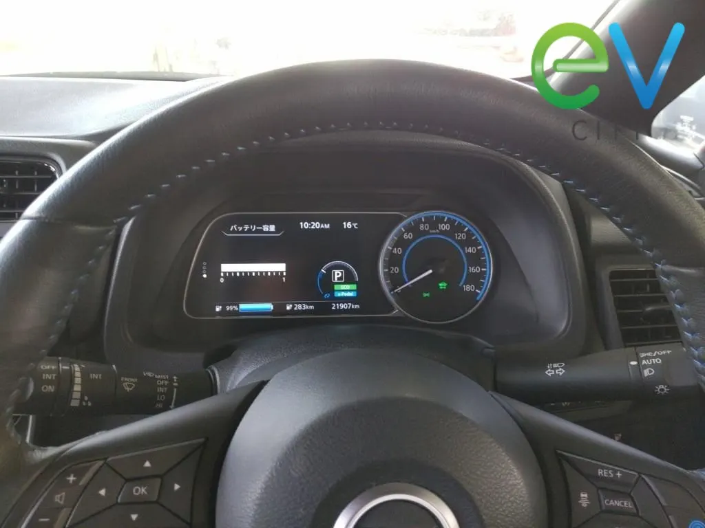 2023 Nissan Leaf X (40kWh) — photo 6