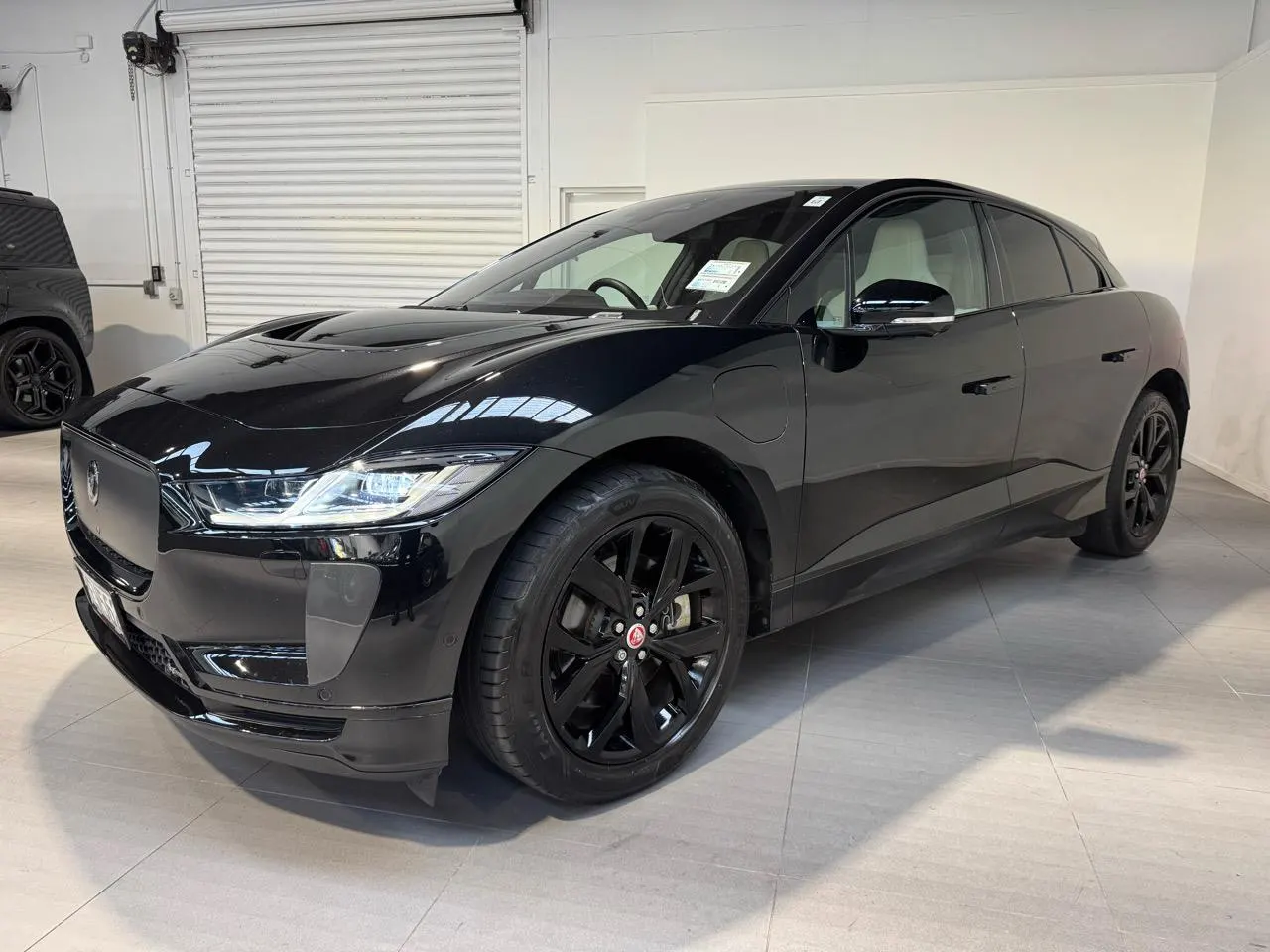 2023 Jaguar I-Pace R-Dynamic HSE (NZ New) — photo 3