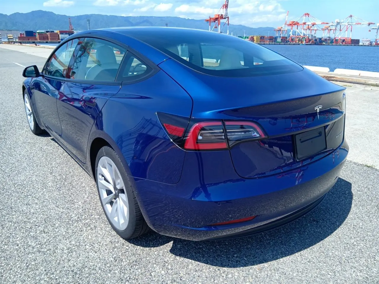 2021 Tesla Model 3 AWD Long Range - Refresh — photo 5