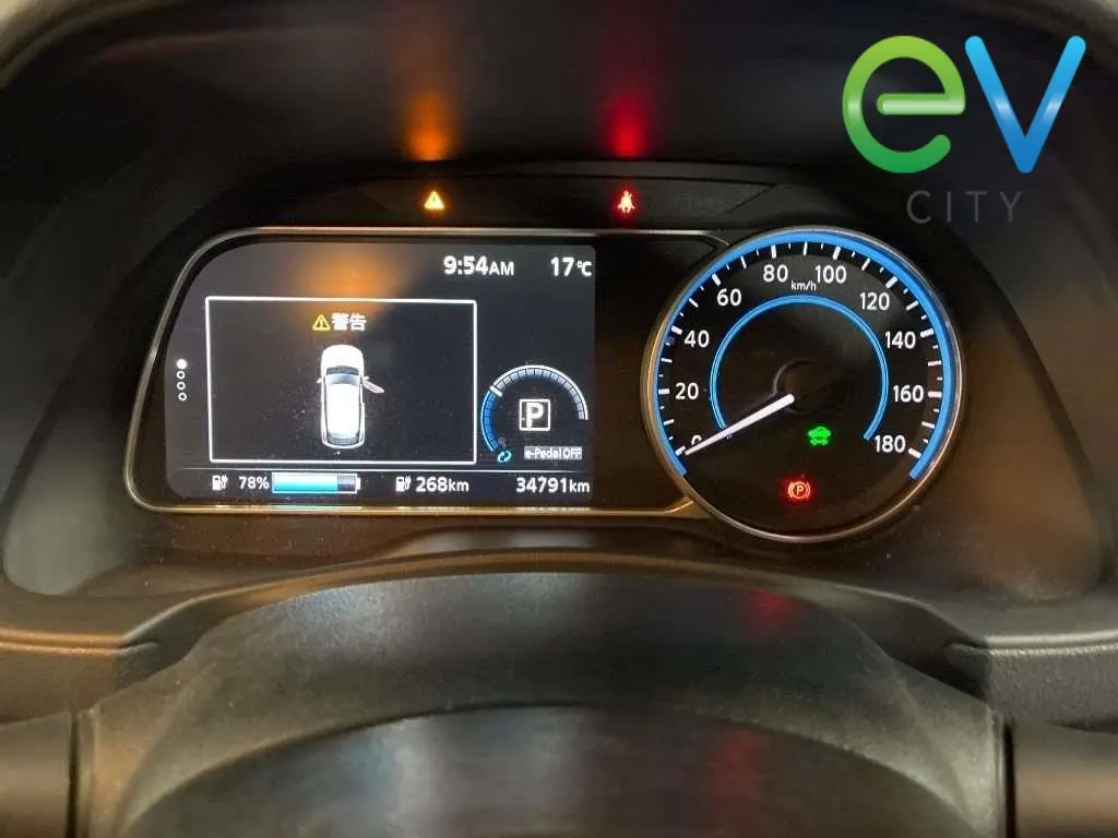 2020 Nissan Leaf e+ X (62kWh) With Pro Pilot & 360 Camera — photo 9