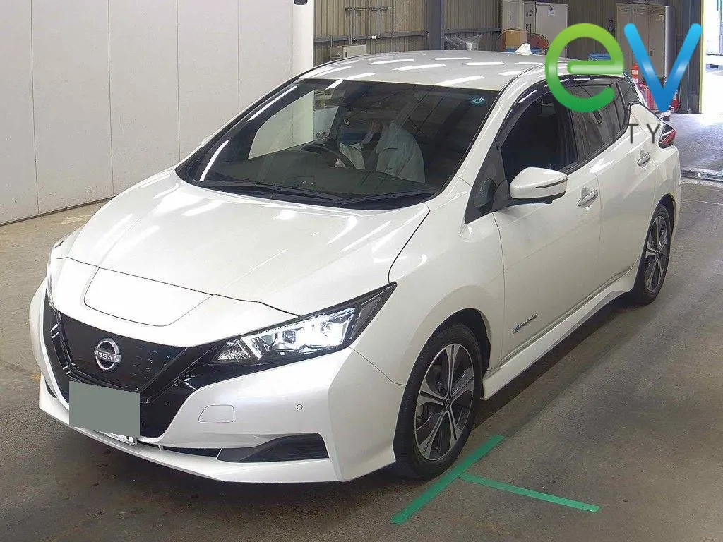 2022 Nissan LEAF X 40kWh With Pro Pilot, 360 Camera — photo 4