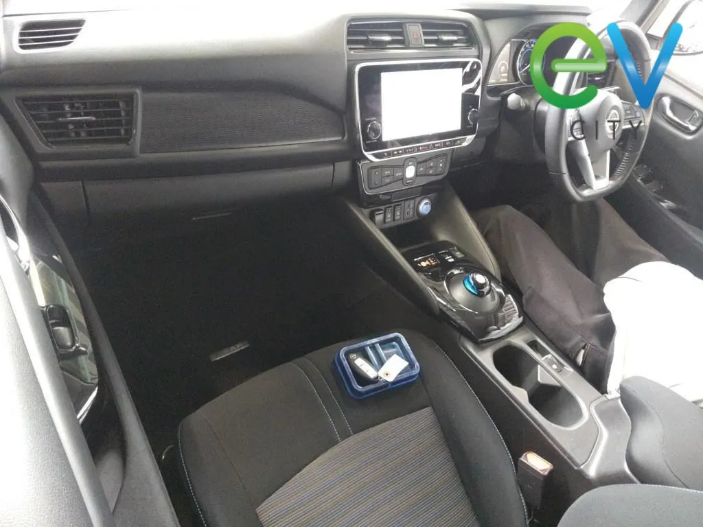 2022 Nissan LEAF X 40kWh With Pro Pilot, 360 Camera — photo 6