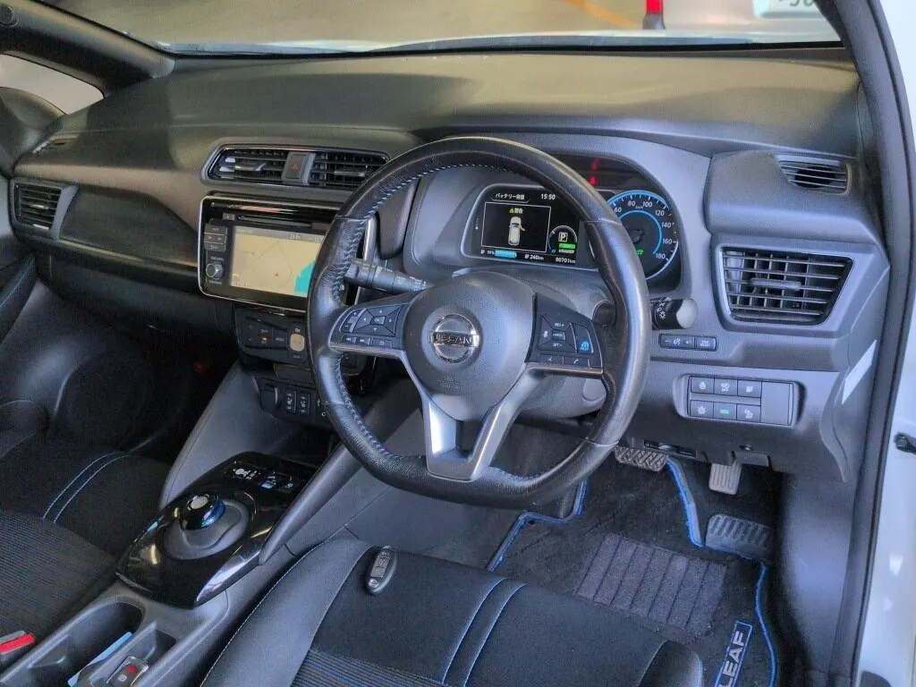2017 Nissan Leaf 40G 83% SOH Pro Pilot — photo 7