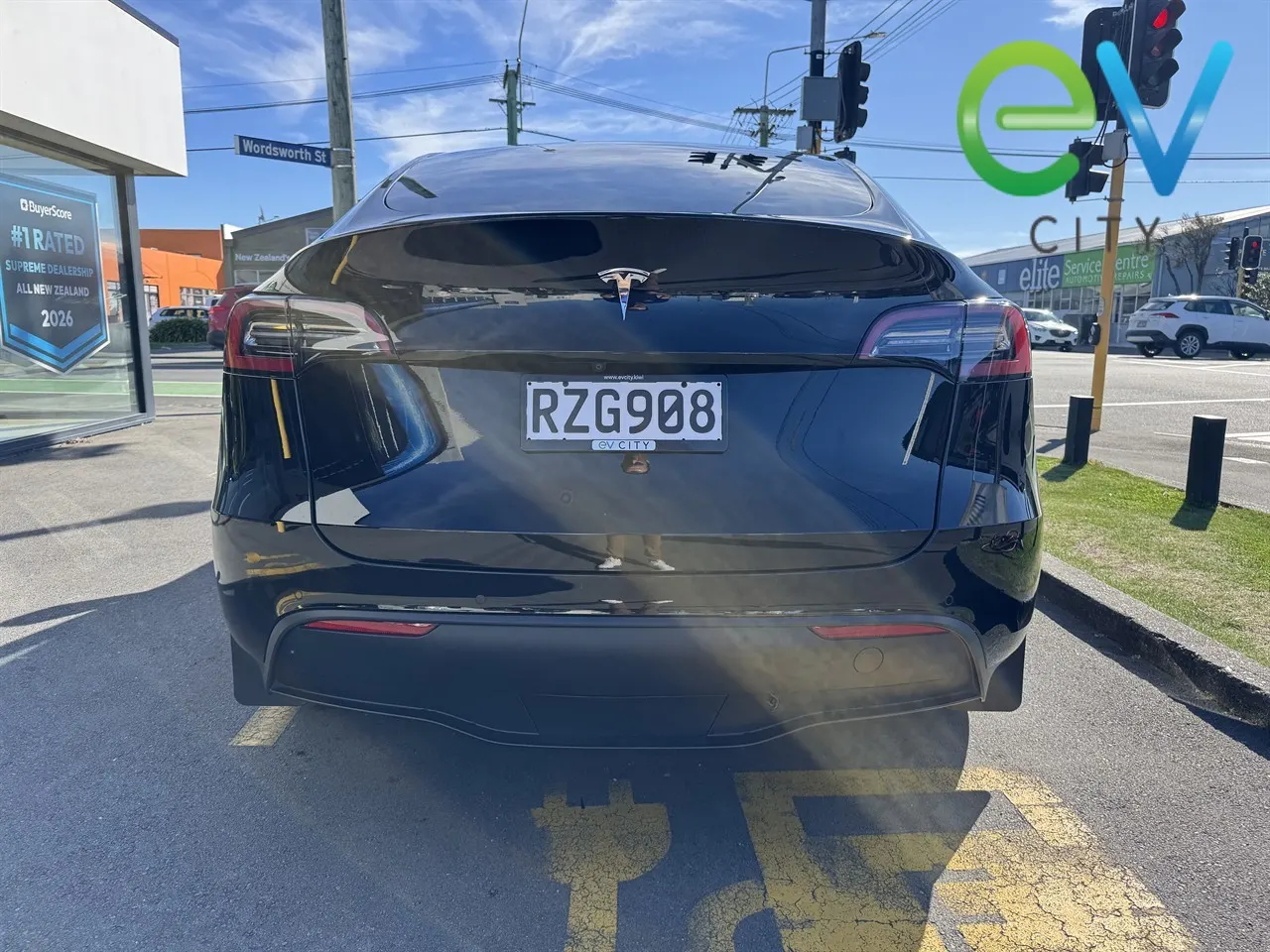 2023 Tesla Model Y Rear Wheel Drive — photo 5