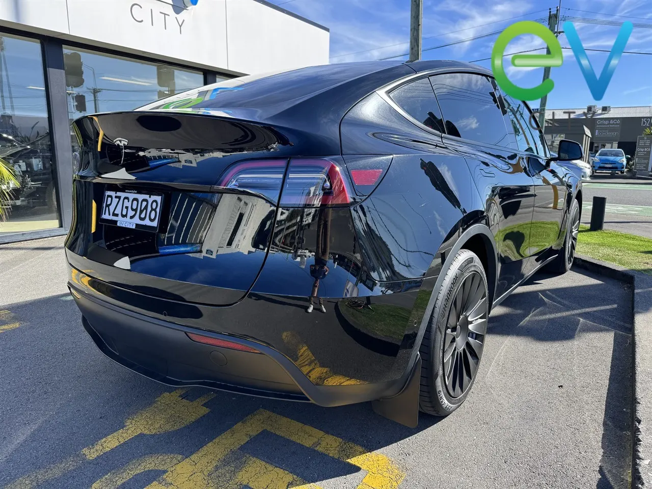 2023 Tesla Model Y Rear Wheel Drive — photo 4