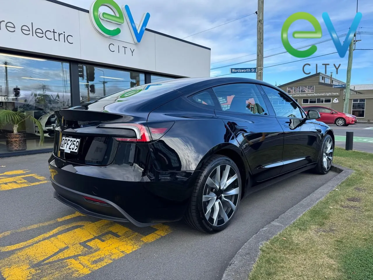 2024 Tesla Model 3 Highland Rear Wheel Drive (60kWh), photo 3