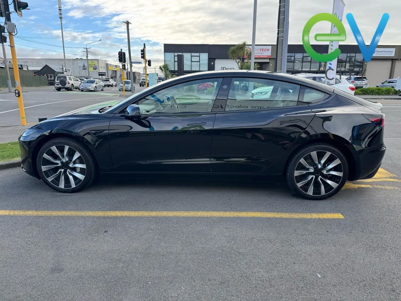 2024 Tesla Model 3 Highland Rear Wheel Drive (60kWh), photo 6