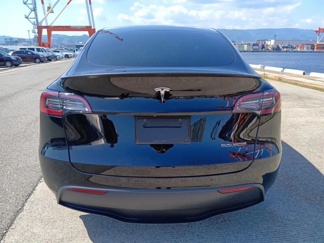 2023 Tesla Model Y AWD Performance — photo 7