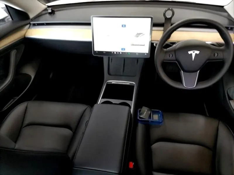 2021 Tesla Model 3 Long Range AWD (82kWh) — photo 5