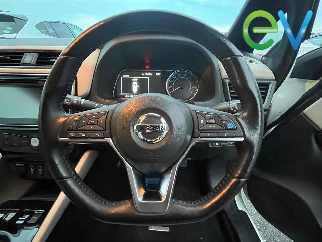 2018 Nissan LEAF X 40kWh With Pro Pilot, photo 6