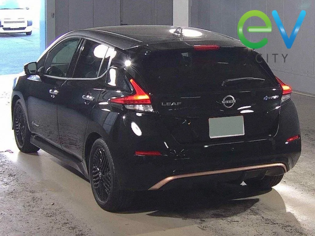 2024 Nissan Leaf X (40kWh) — photo 3