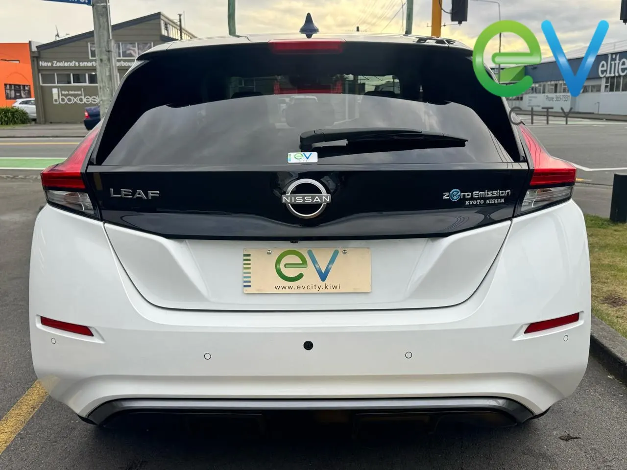 2022 Nissan LEAF X 40kWh With Pro Pilot, 360 Camera — photo 5