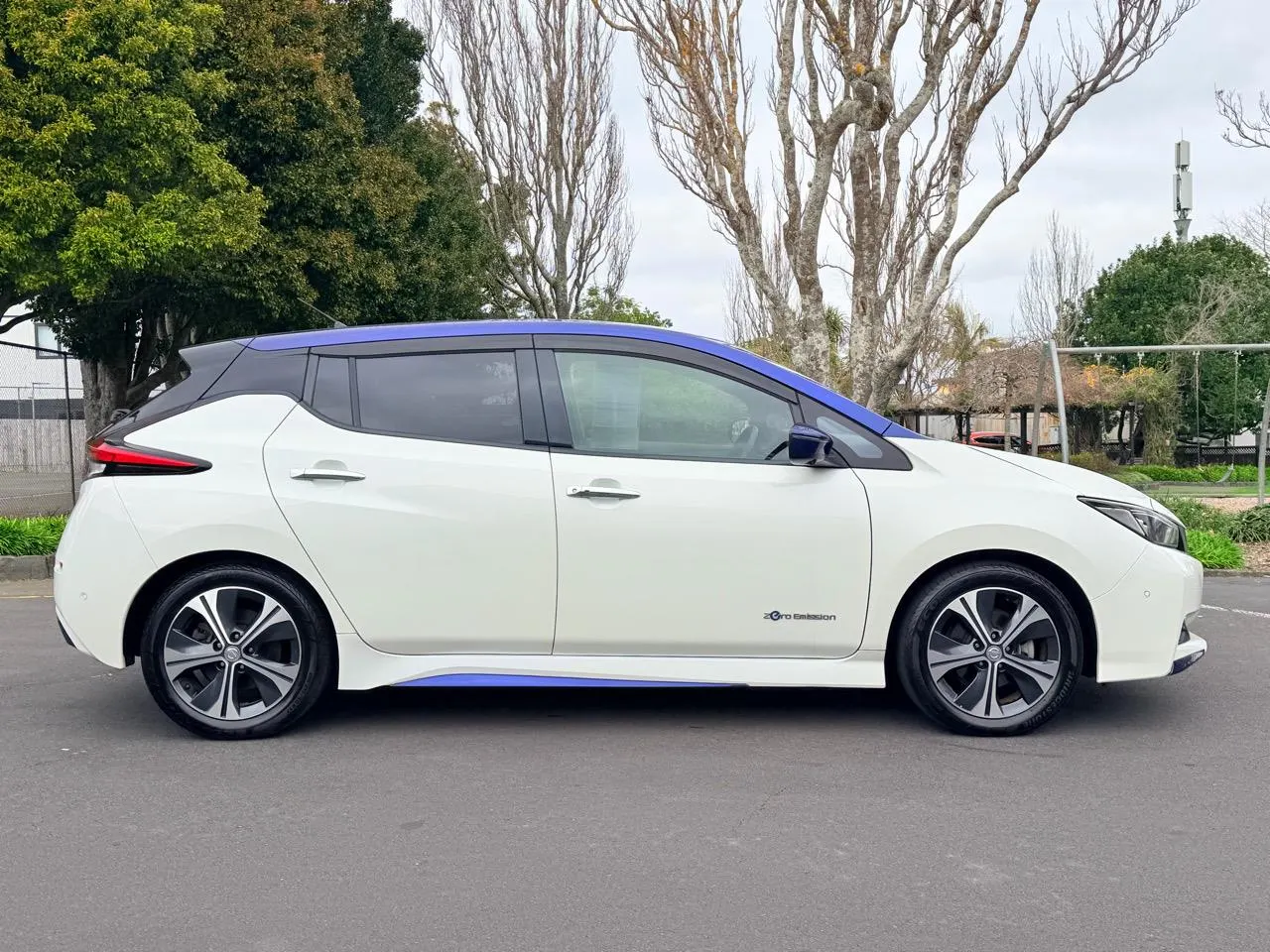 2018 Nissan Leaf G (40kWh) — photo 4