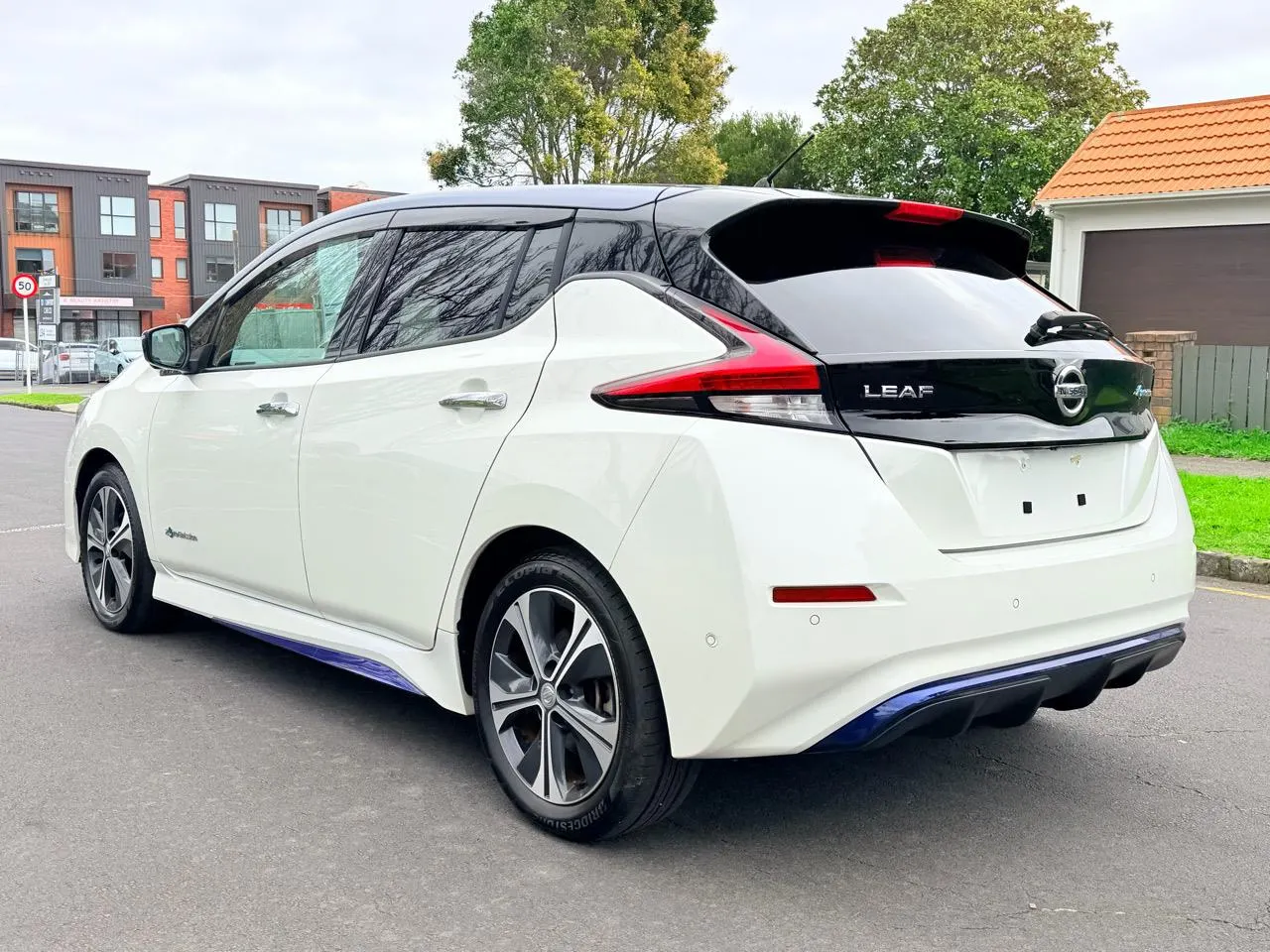 2018 Nissan Leaf G (40kWh) — photo 7