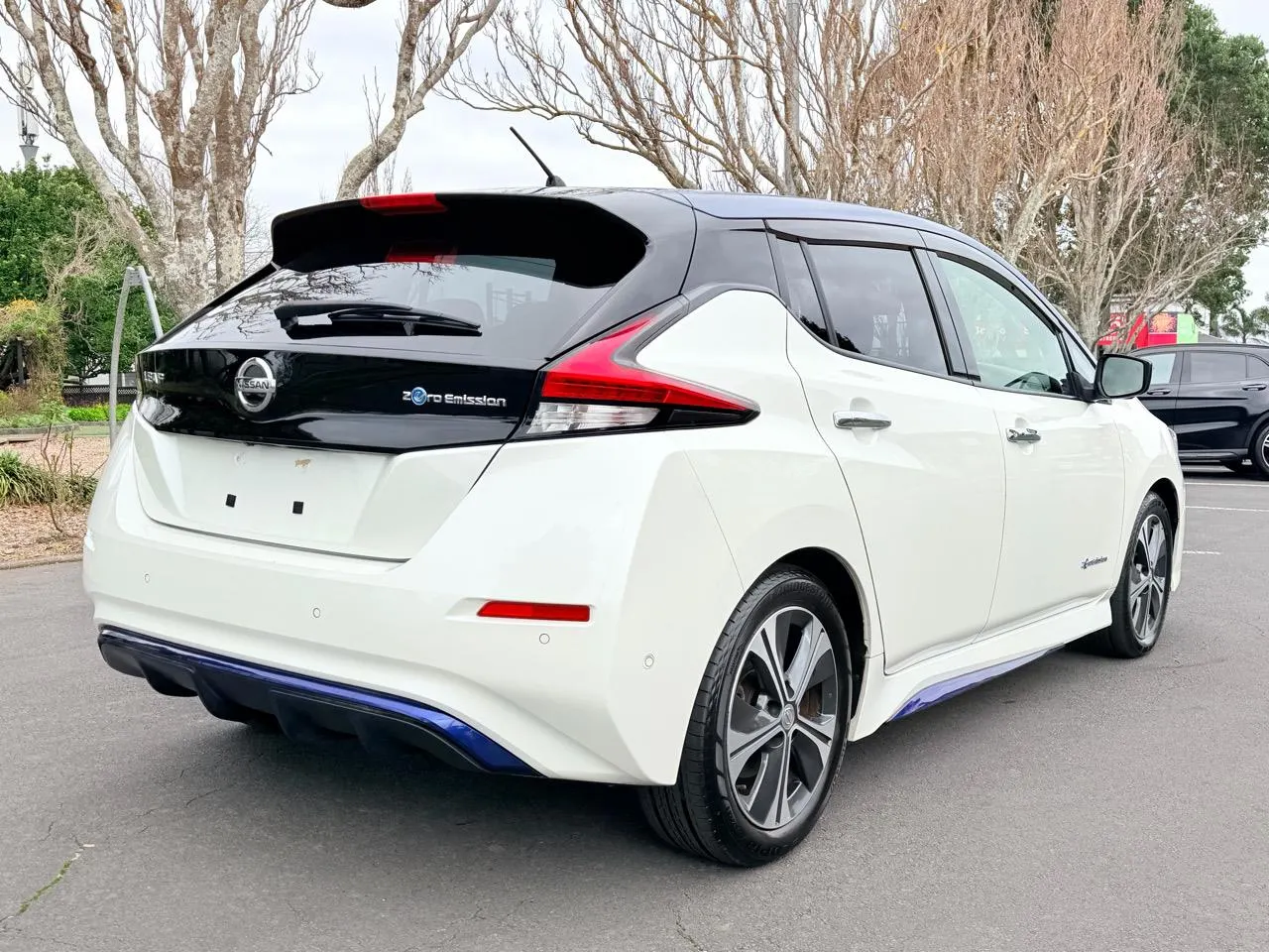 2018 Nissan Leaf G (40kWh) — photo 5