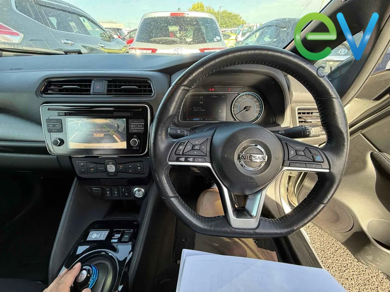 2018 Nissan Leaf X (40kWh) with Pro Pilot — photo 8